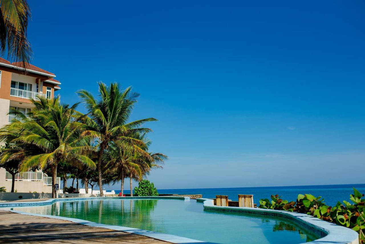 Ocho Rios Penthouse At Whispering Seas Διαμέρισμα Εξωτερικό φωτογραφία